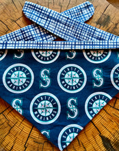 Load image into Gallery viewer, Dog Bandana SEATTLE MARINERS FAN