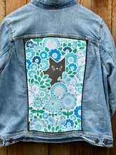 Load image into Gallery viewer, Womens Jean Jacket  CATS LOVE FLOWERS
