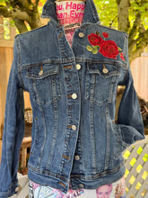 Load image into Gallery viewer, Womens Jean Jacket  RED ROSES
