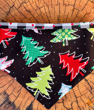 Load image into Gallery viewer, Dog Bandana BOUNCY TREES Christmas Bandana for your Favorite Elf

